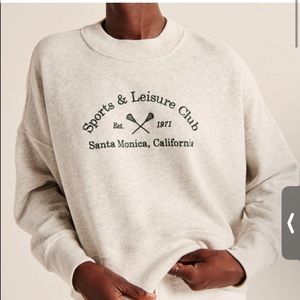 Abercrombie 90s cropped sweatshirt